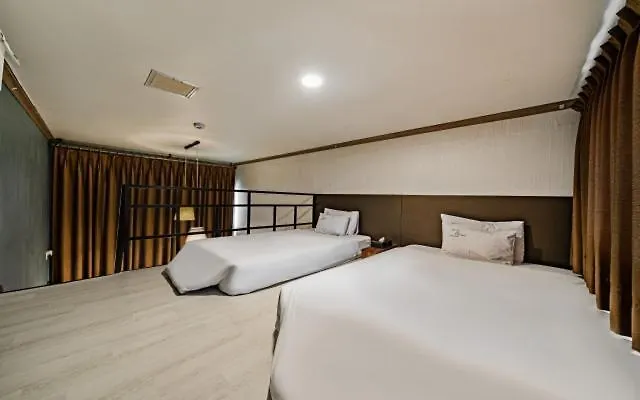***  Hotel Hue Loft Incheon Korsel