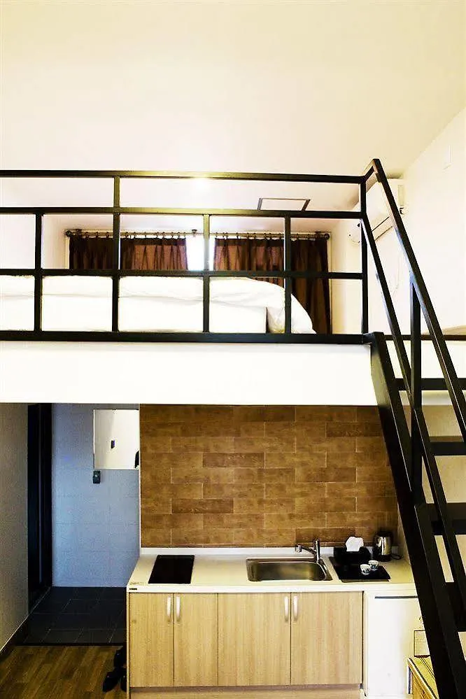Hotel Hue Loft Incheon 3*,